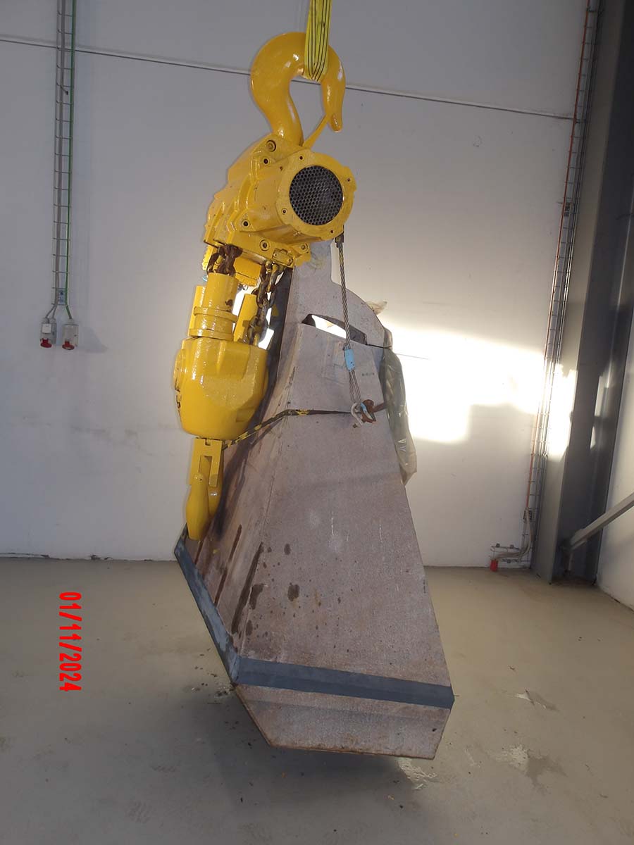 J.D. Neuhaus 50 tons tryklufttalje sælges - Image 2
